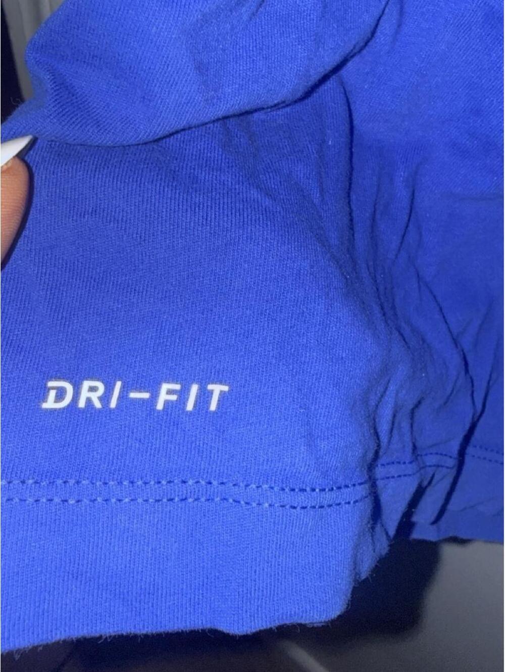 Nike Dri-FIT Blue Graphic T-Shirt The Nike Tee Size Small - Picture 2 of 3
